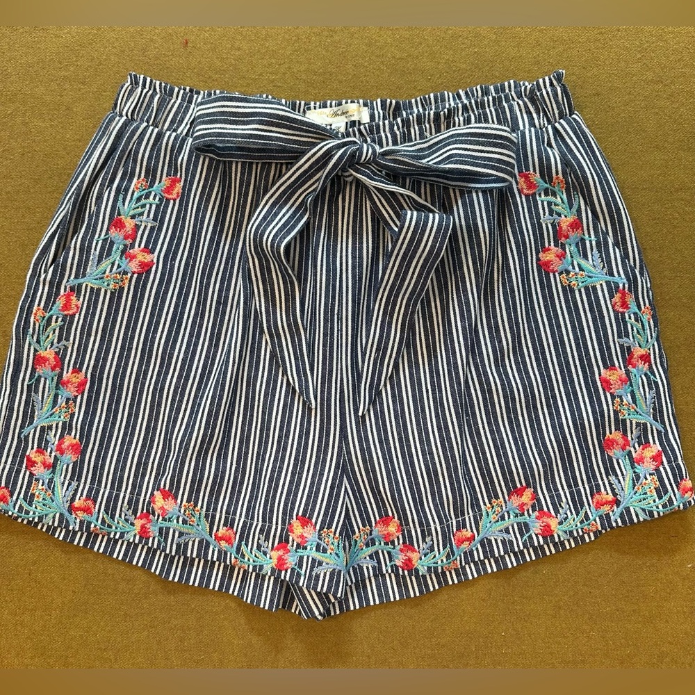 Andree High Waist Embroidered Shorts
